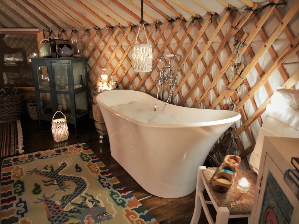 Отель Glamping Abruzzo - The Yurt Catignano Экстерьер фото
